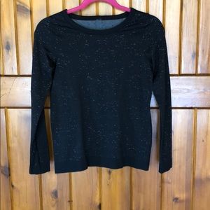 Excellent condition LuluLemon long sleeve top!
